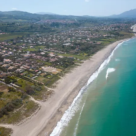 Casa Vacanze Oasi Campofelice Di Roccella Exterior photo